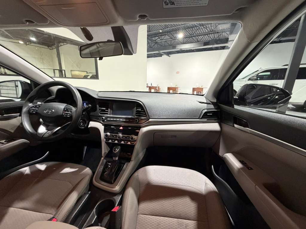 2020 Hyundai Elantra Image 20