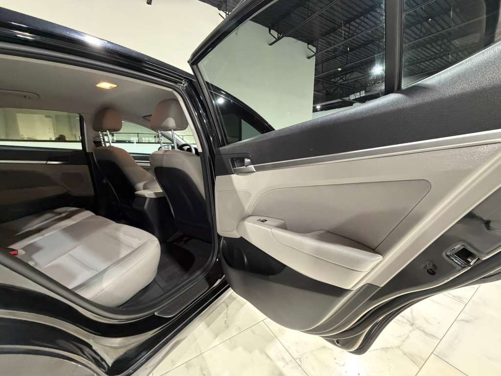 2020 Hyundai Elantra Image 21