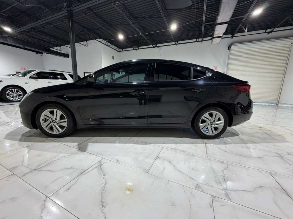 2020 Hyundai Elantra Image 27