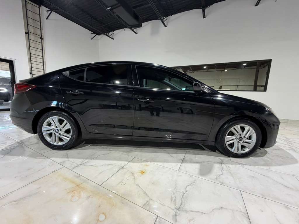 2020 Hyundai Elantra Image 28