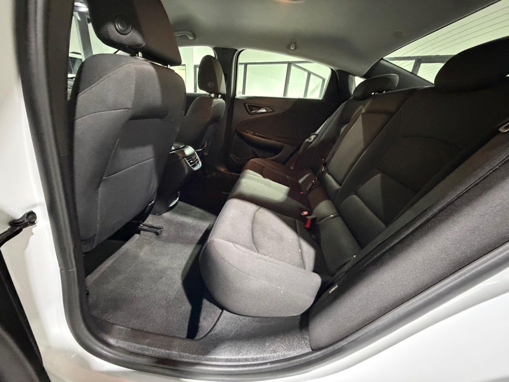 2020 Hyundai Elantra Image 31