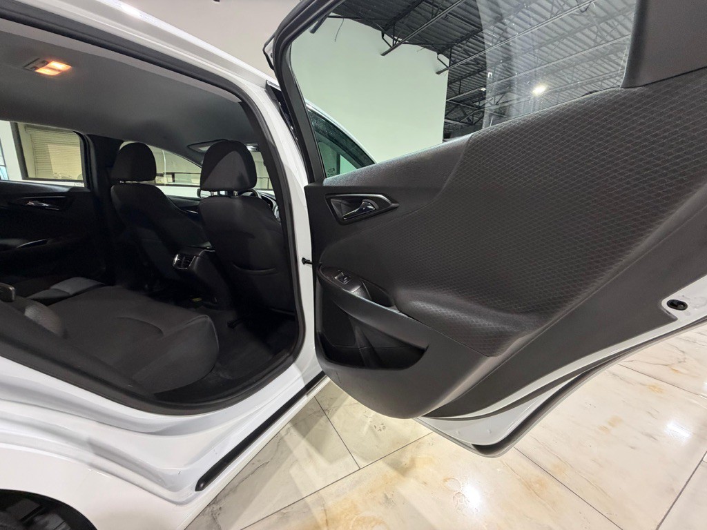 2020 Hyundai Elantra Image 36