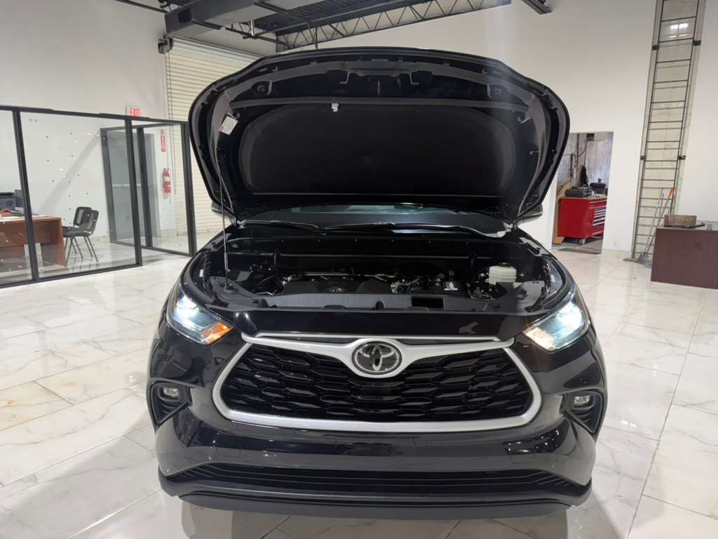 2022 Toyota Highlander Image 4