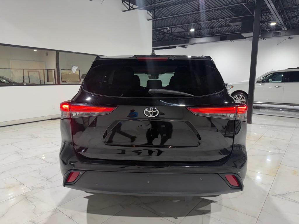 2022 Toyota Highlander Image 8