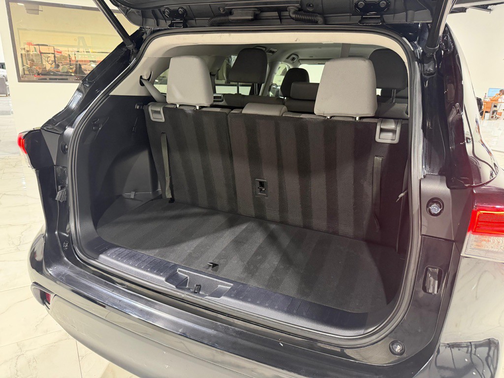 2022 Toyota Highlander Image 9