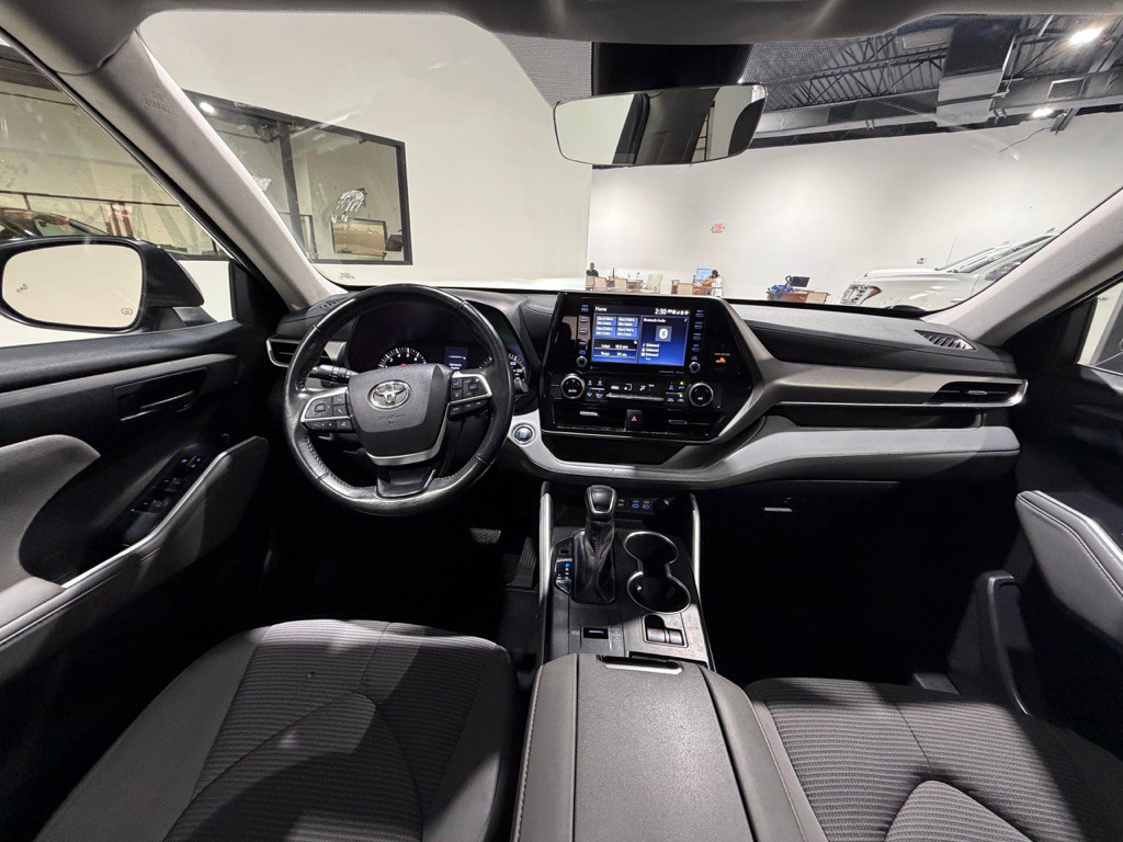 2022 Toyota Highlander Image 14