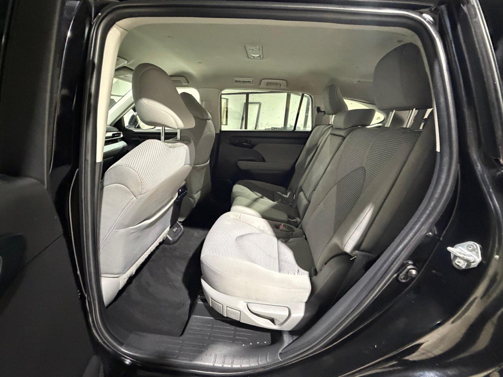 2022 Toyota Highlander Image 18