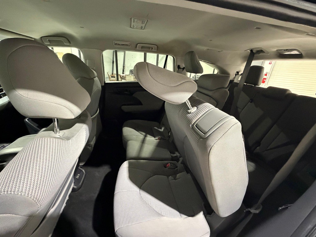 2022 Toyota Highlander Image 19