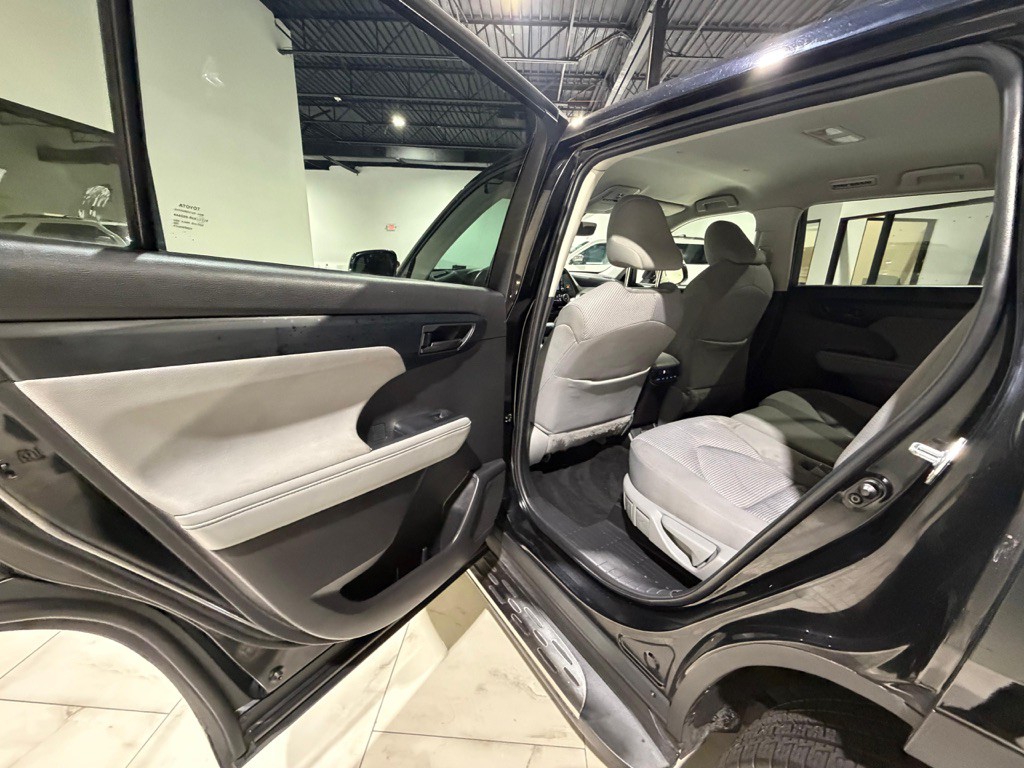 2022 Toyota Highlander Image 20