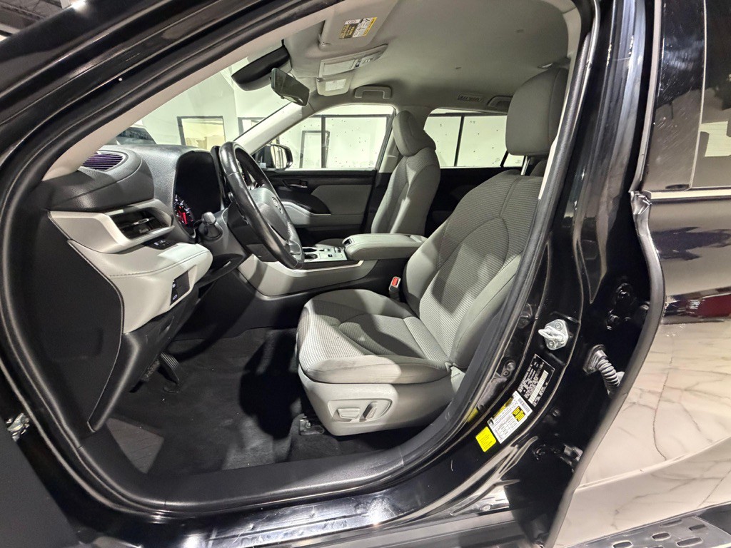 2022 Toyota Highlander Image 23