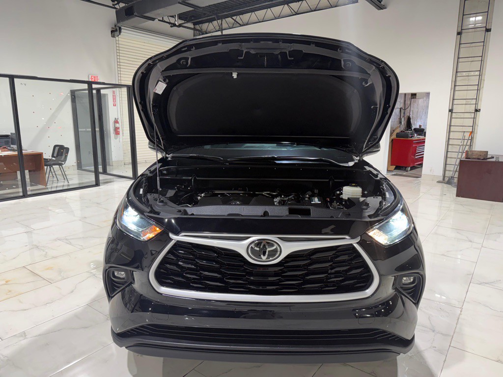 2022 Toyota Highlander Image 25