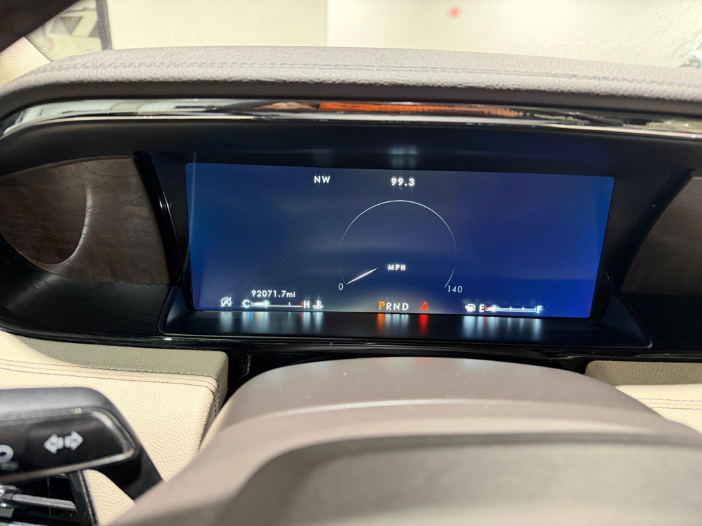 2019 Lincoln Navigator Image 46