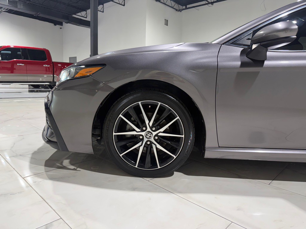 2021 Toyota Camry Image 6
