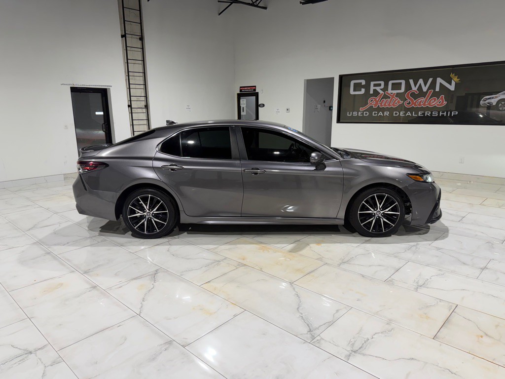 2021 Toyota Camry Image 8