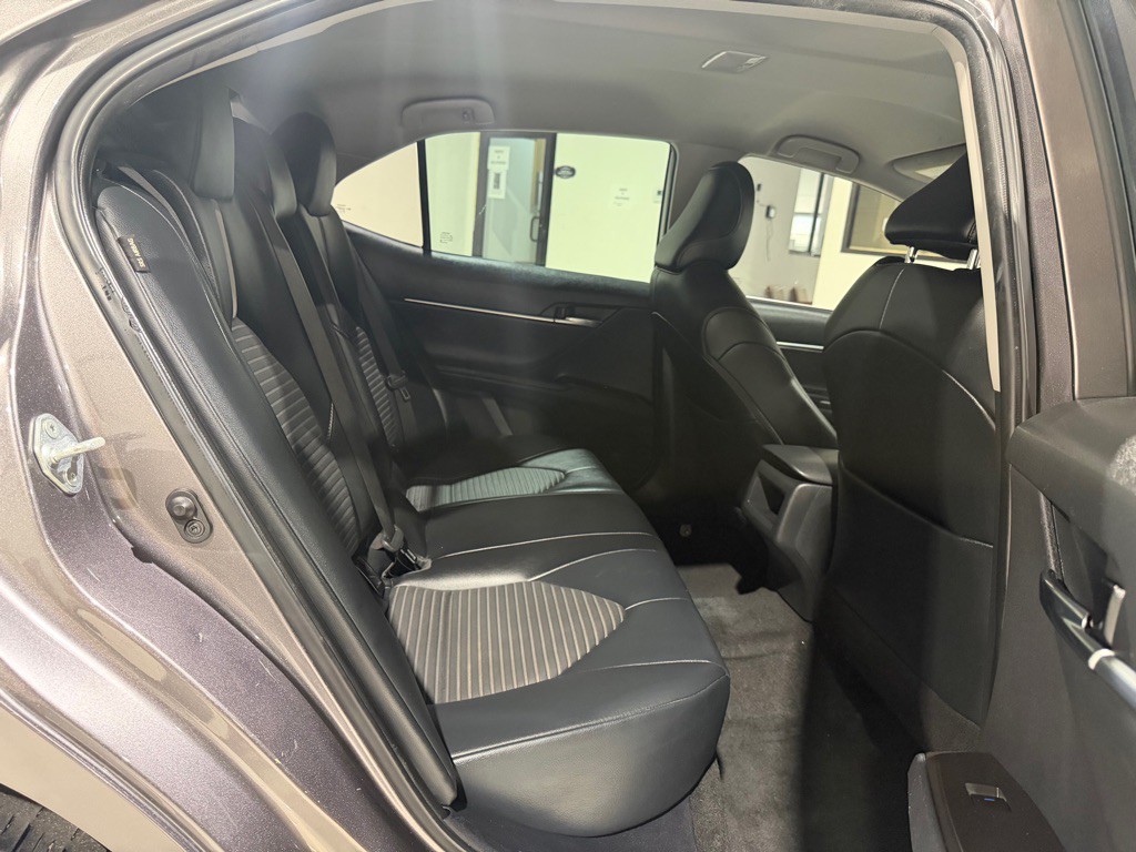 2021 Toyota Camry Image 17