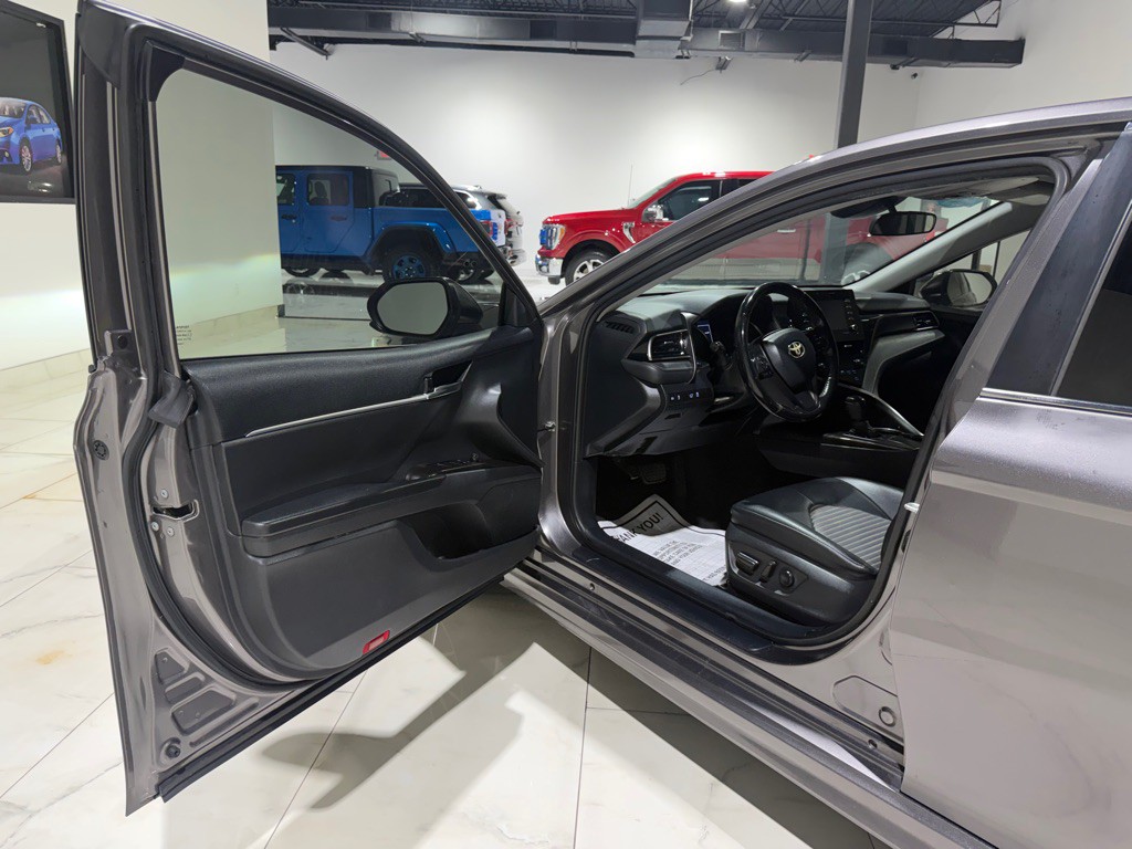 2021 Toyota Camry Image 20