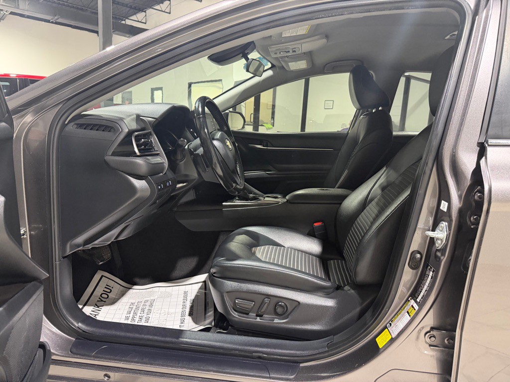 2021 Toyota Camry Image 21