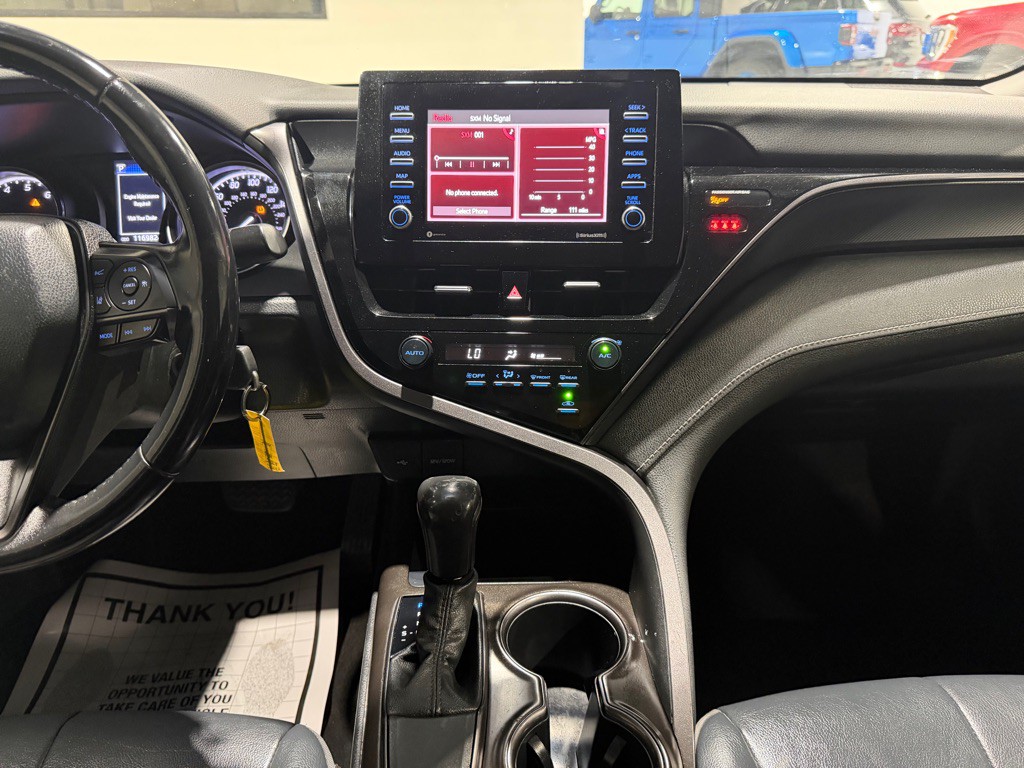 2021 Toyota Camry Image 25