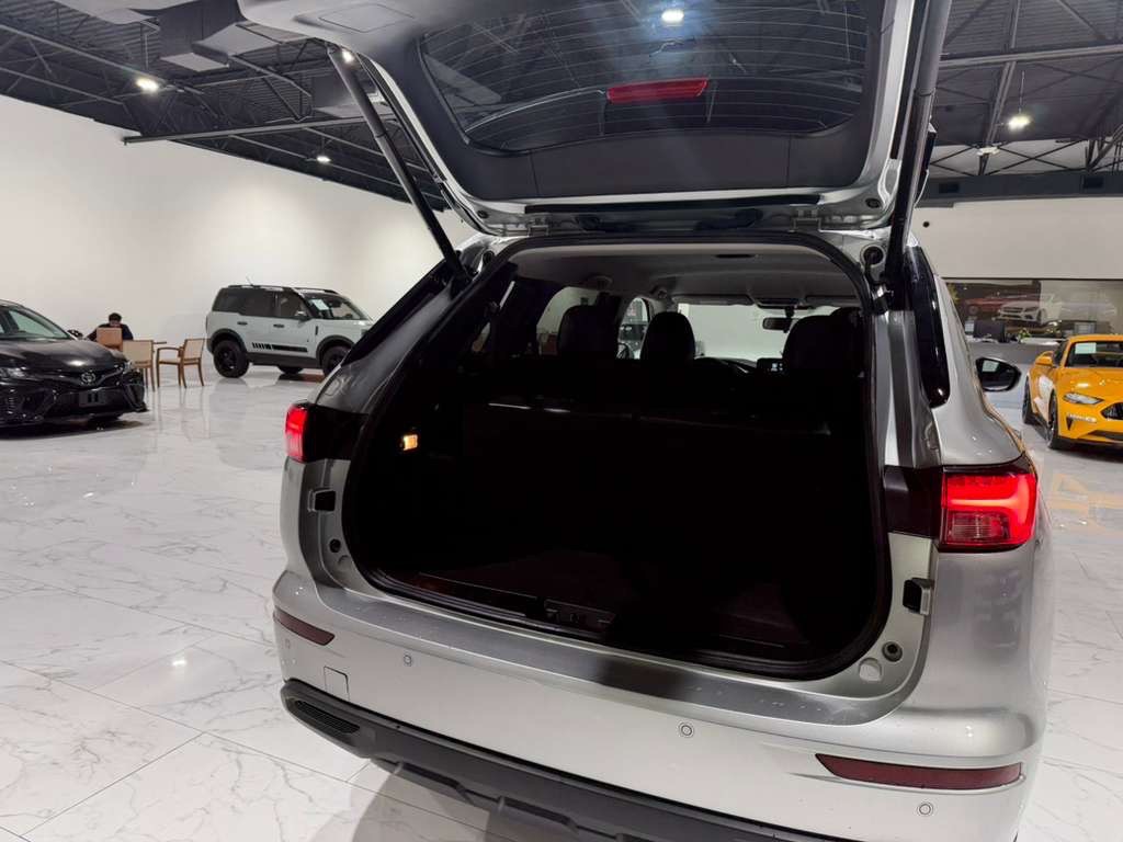 2024 Mitsubishi Outlander Image 14