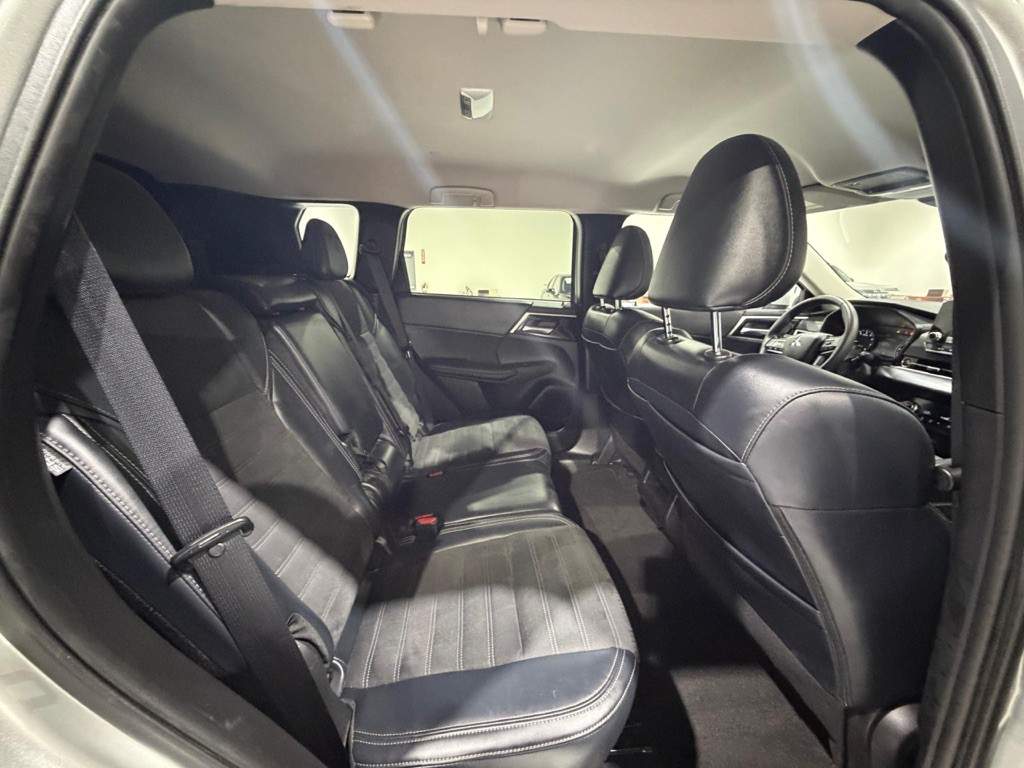 2024 Mitsubishi Outlander Image 29