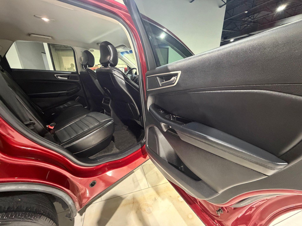 2018 Ford Edge Image 10