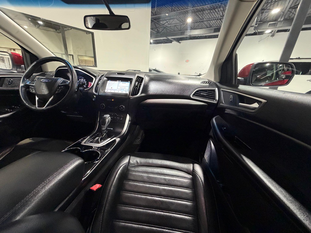 2018 Ford Edge Image 14