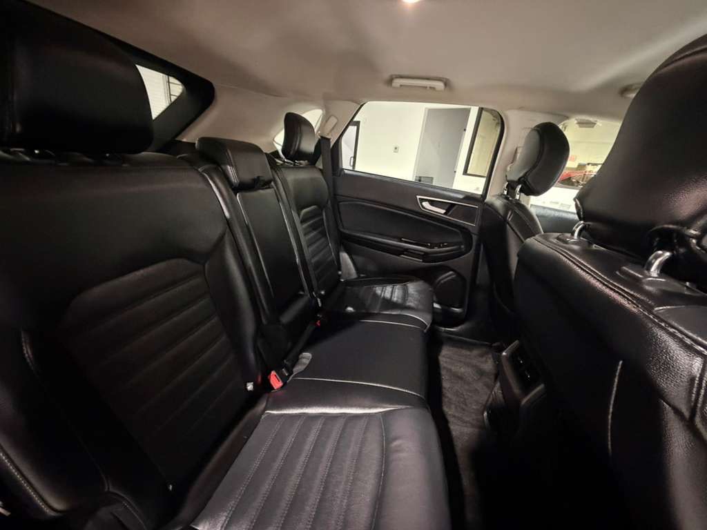 2018 Ford Edge Image 25