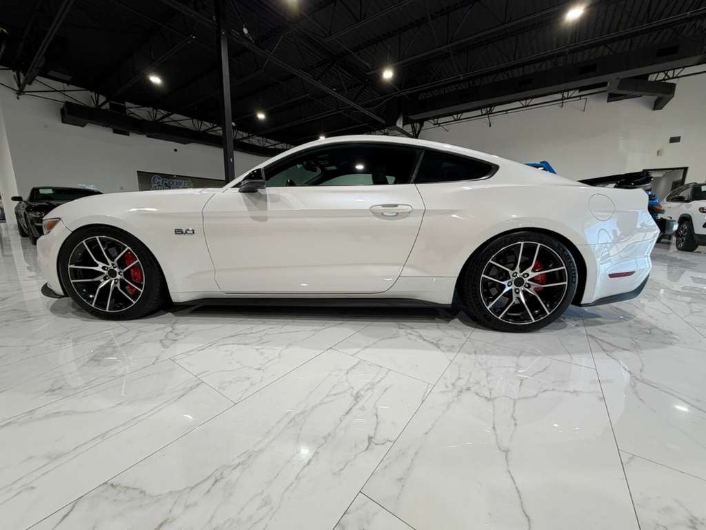 2017 Ford Mustang Image 5