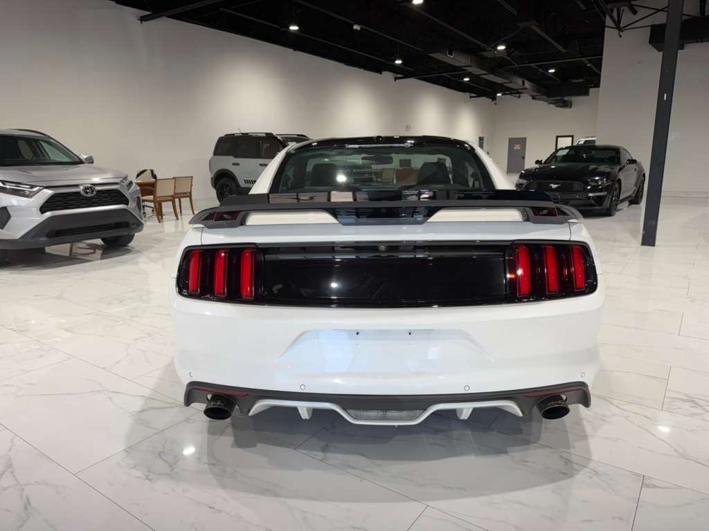 2017 Ford Mustang Image 7