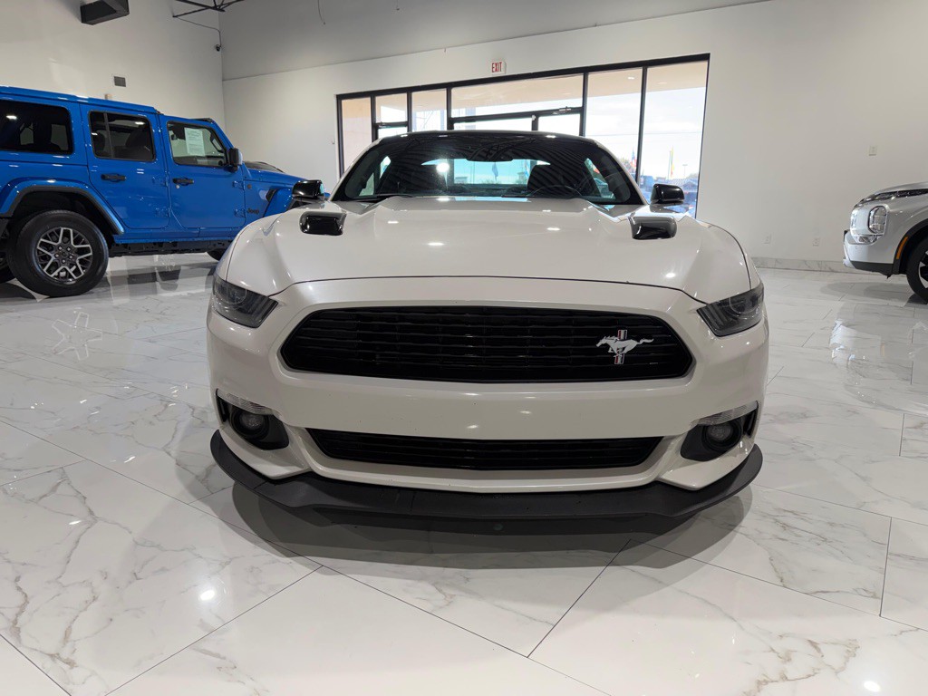 2017 Ford Mustang Image 12