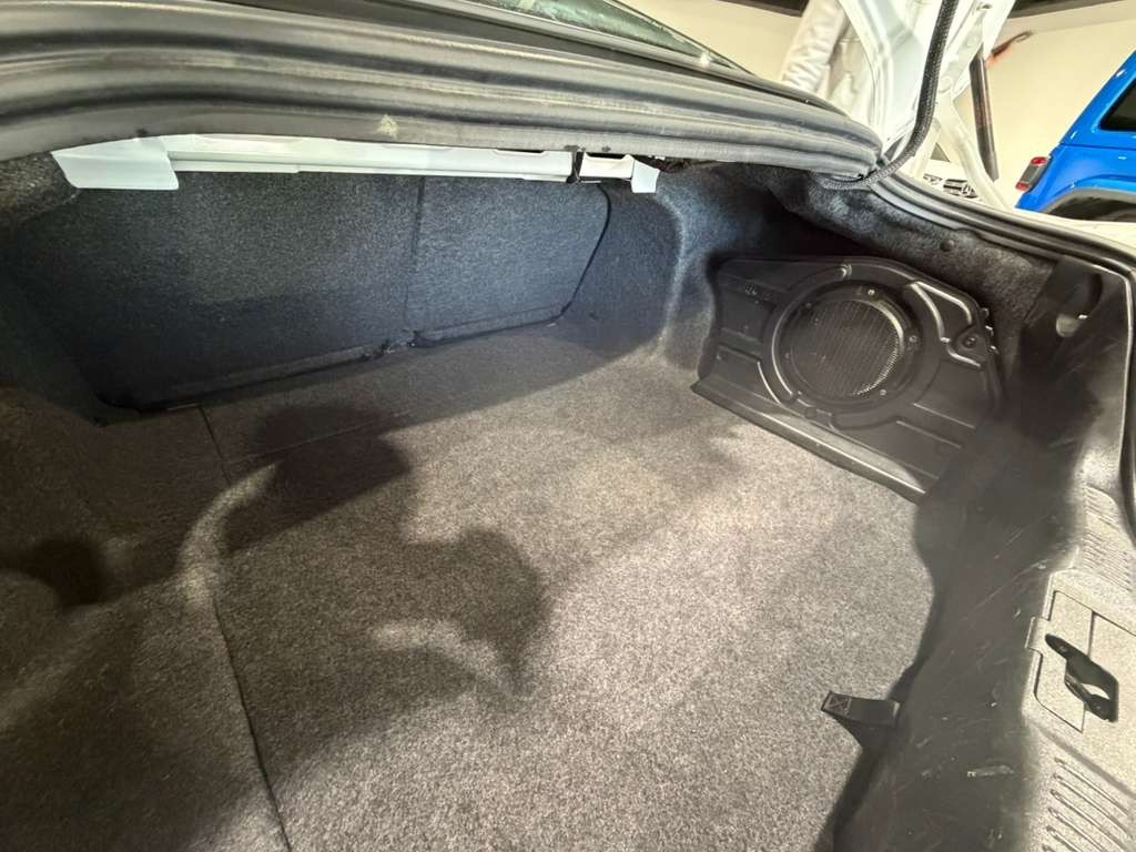 2017 Ford Mustang Image 21