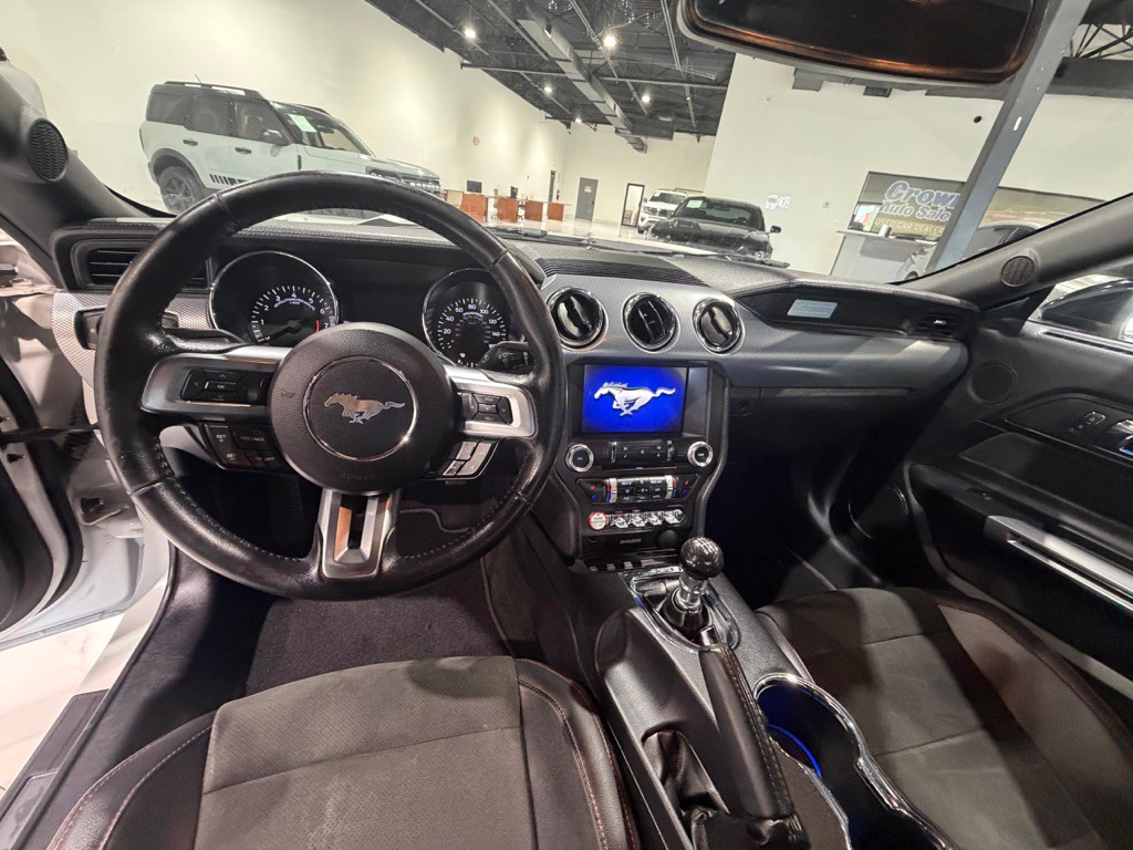 2017 Ford Mustang Image 23