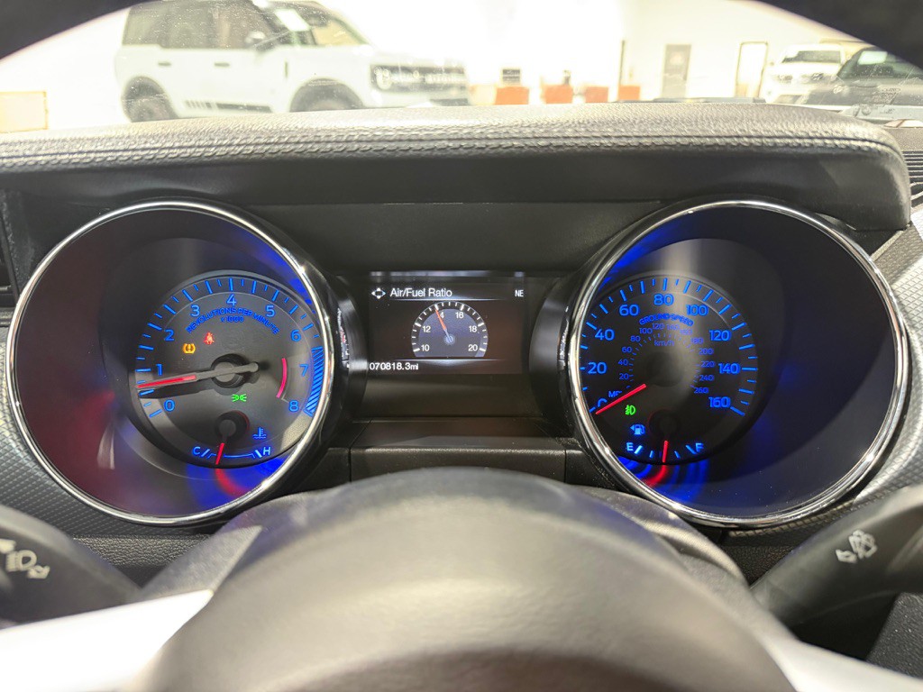 2017 Ford Mustang Image 31