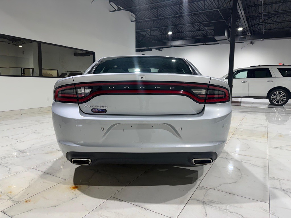 2022 Dodge Charger Image 8