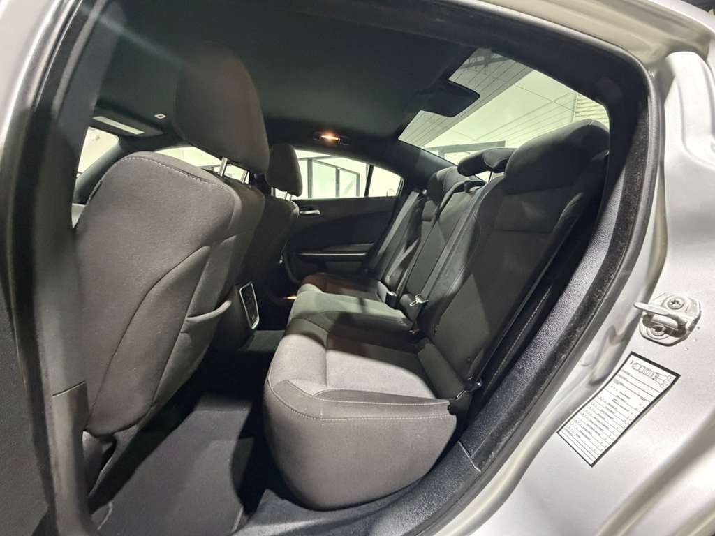 2022 Dodge Charger Image 12