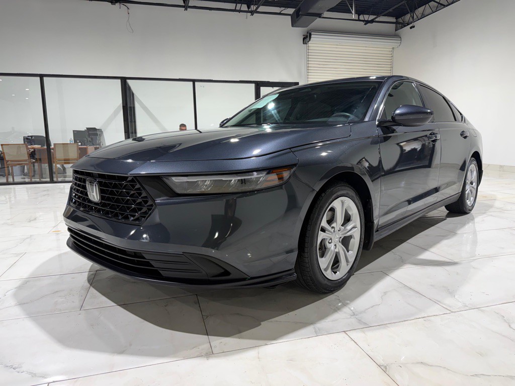 2023 Honda Accord Image 1