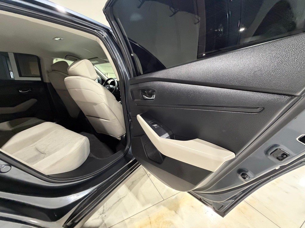 2023 Honda Accord Image 18