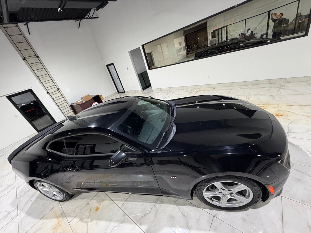 2018 Chevrolet Camaro Image 11