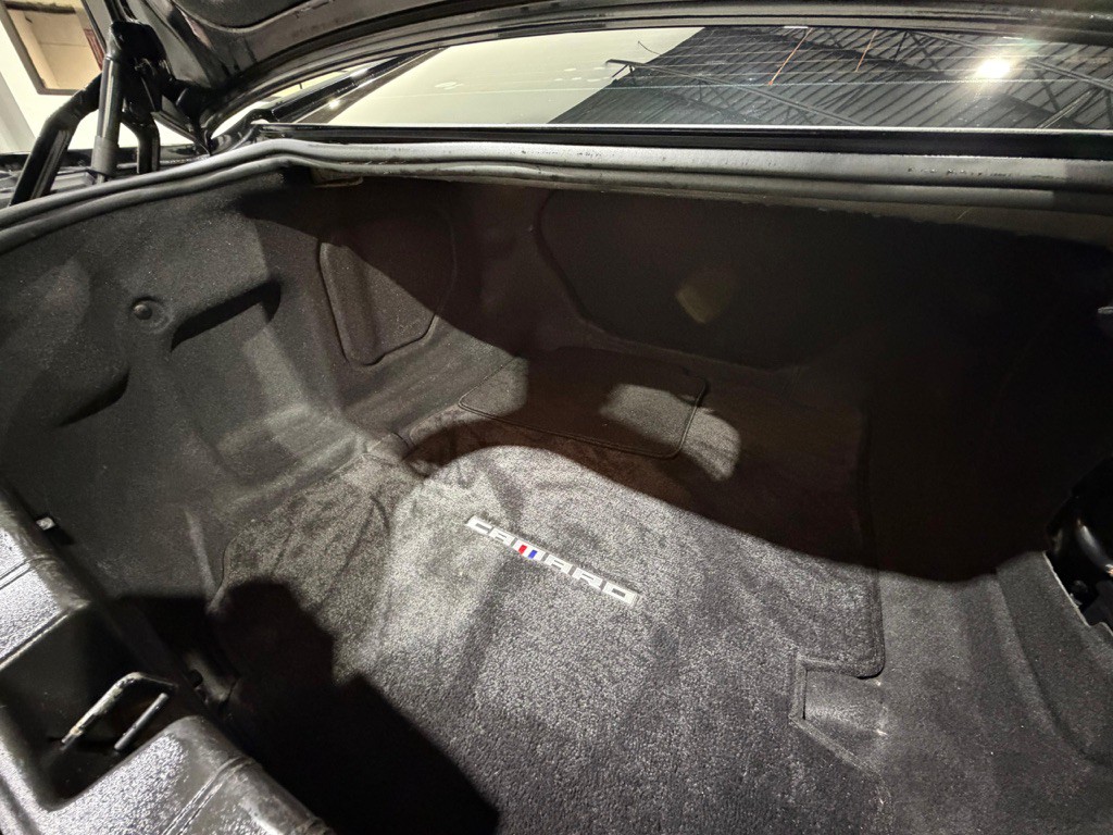 2018 Chevrolet Camaro Image 12