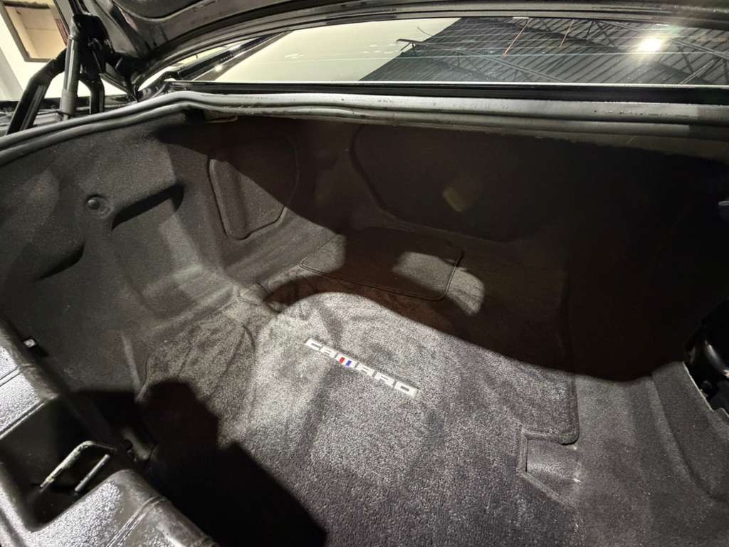 2018 Chevrolet Camaro Image 24