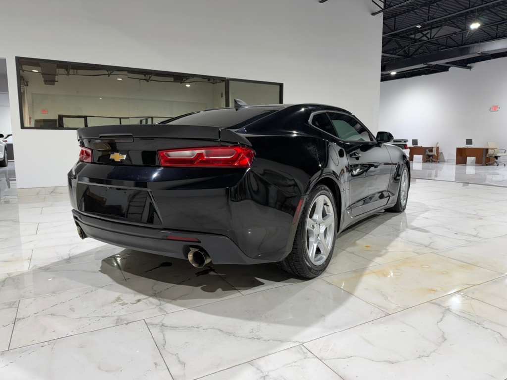 2018 Chevrolet Camaro Image 31