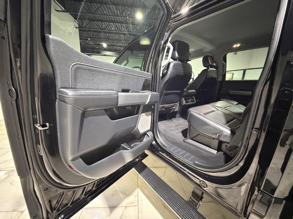 2023 Ford F-250 Image 30