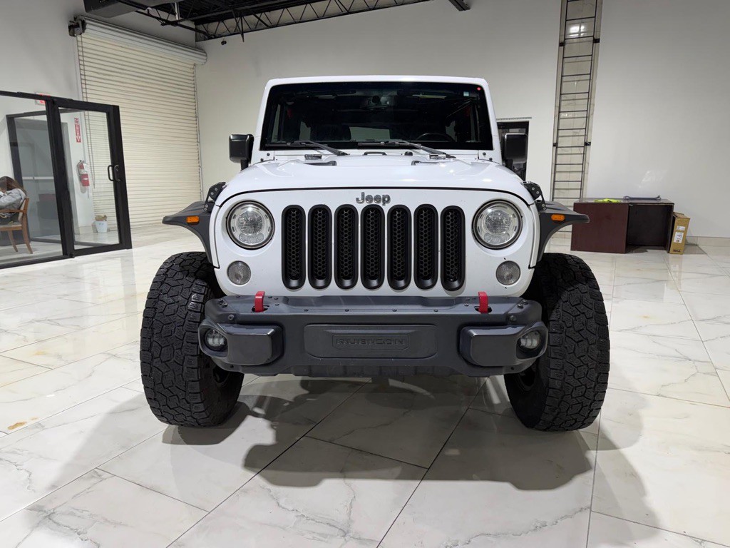 2017 Jeep Wrangler Unlimited Image 2