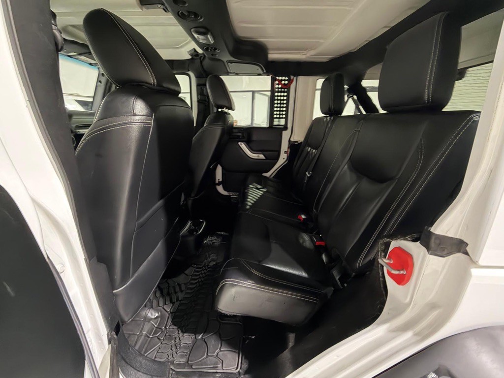 2017 Jeep Wrangler Unlimited Image 21