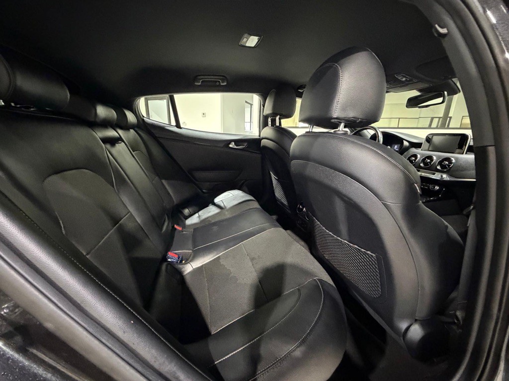 2020 Kia Stinger Image 11