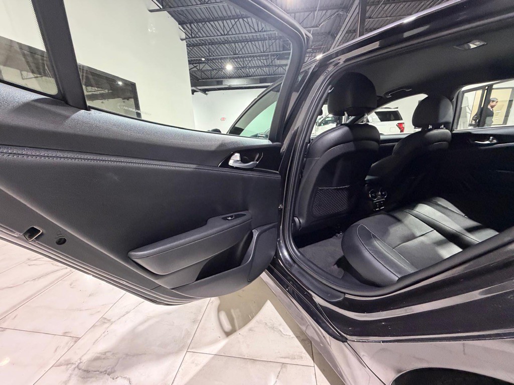 2020 Kia Stinger Image 15