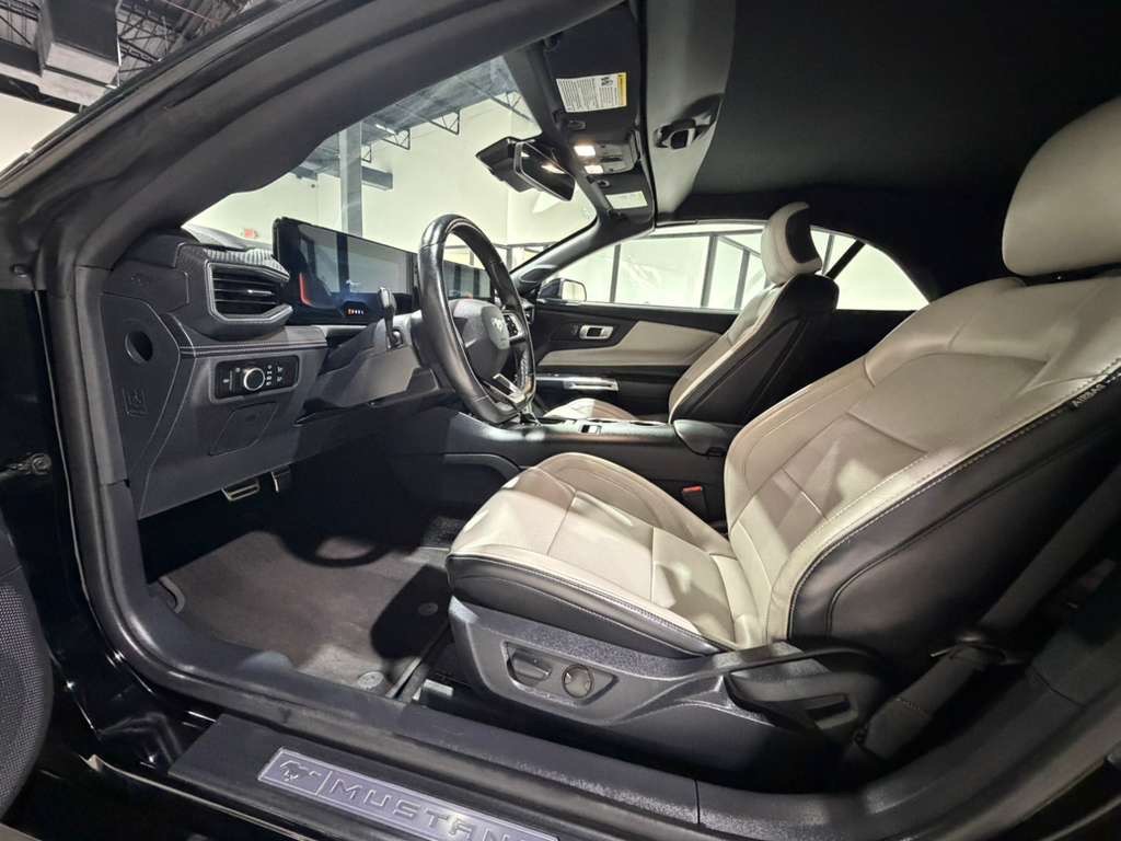 2024 Ford Mustang Image 18