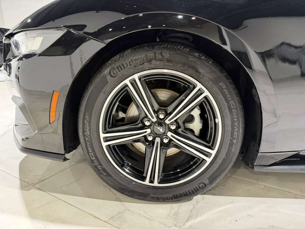 2024 Ford Mustang Image 26