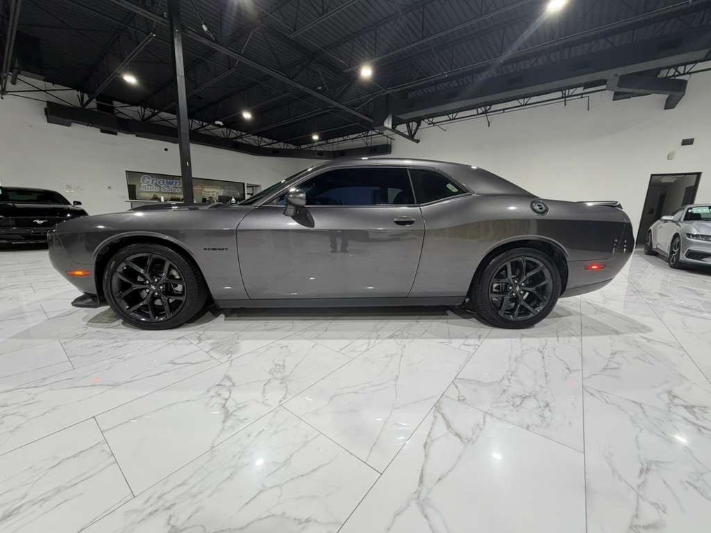 2022 Dodge Challenger Image 5