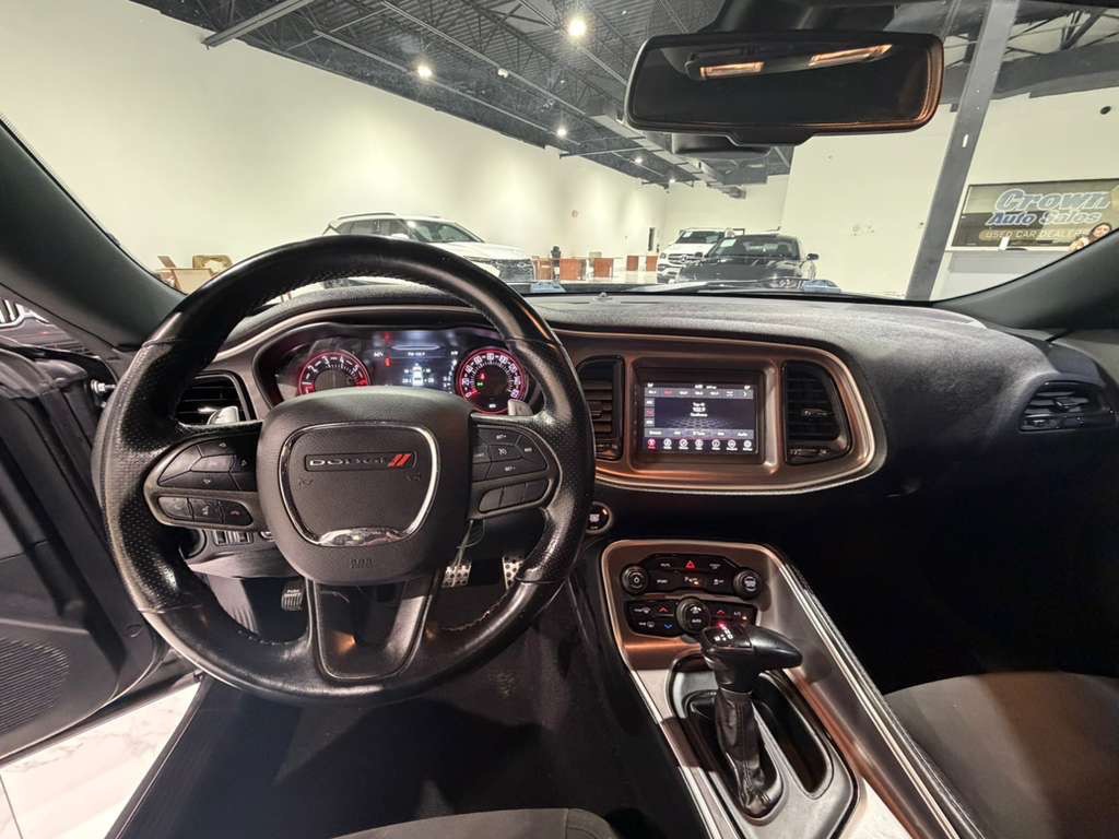 2022 Dodge Challenger Image 19